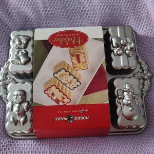Nordic Ware Holiday Mini Loaf Pan